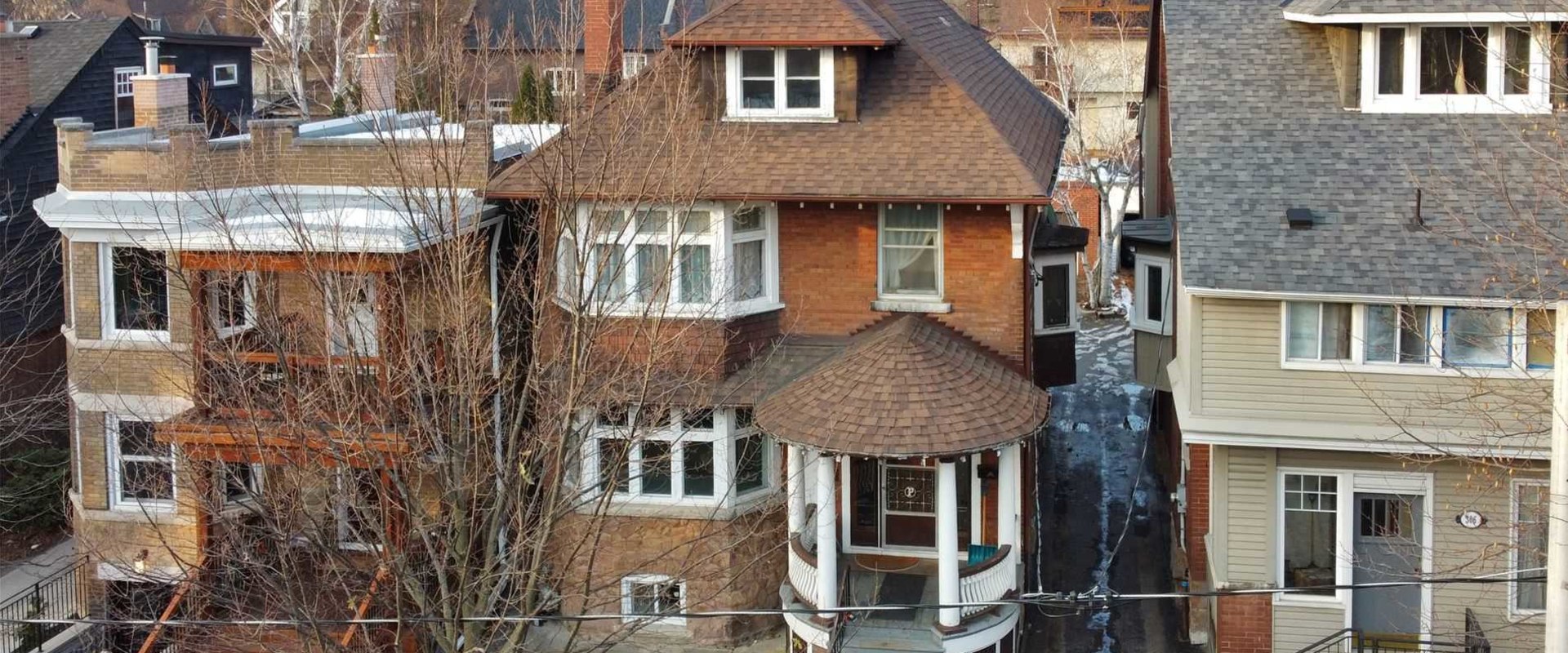 Budget-Friendly Houses for Sale in Toronto Neighborhoods